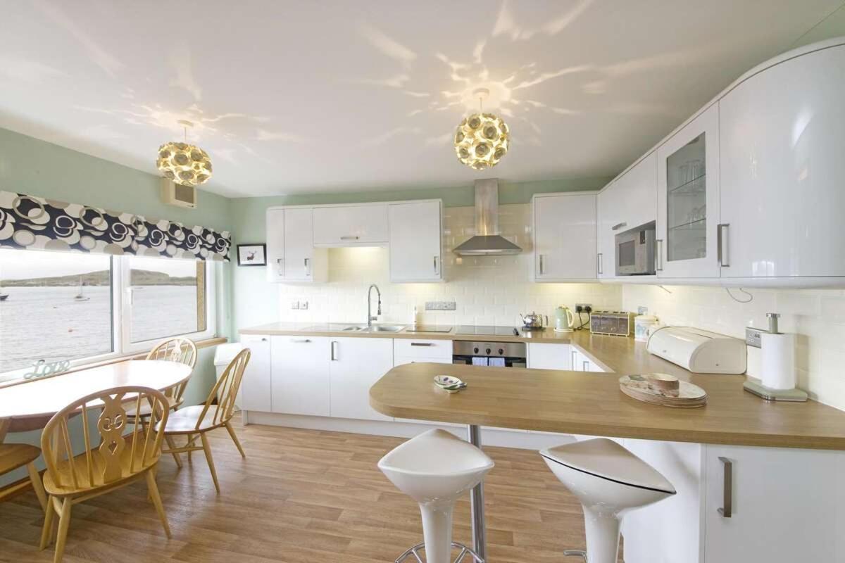 Esplanade Court Holiday Apartments โอบาน ภายนอก รูปภาพ